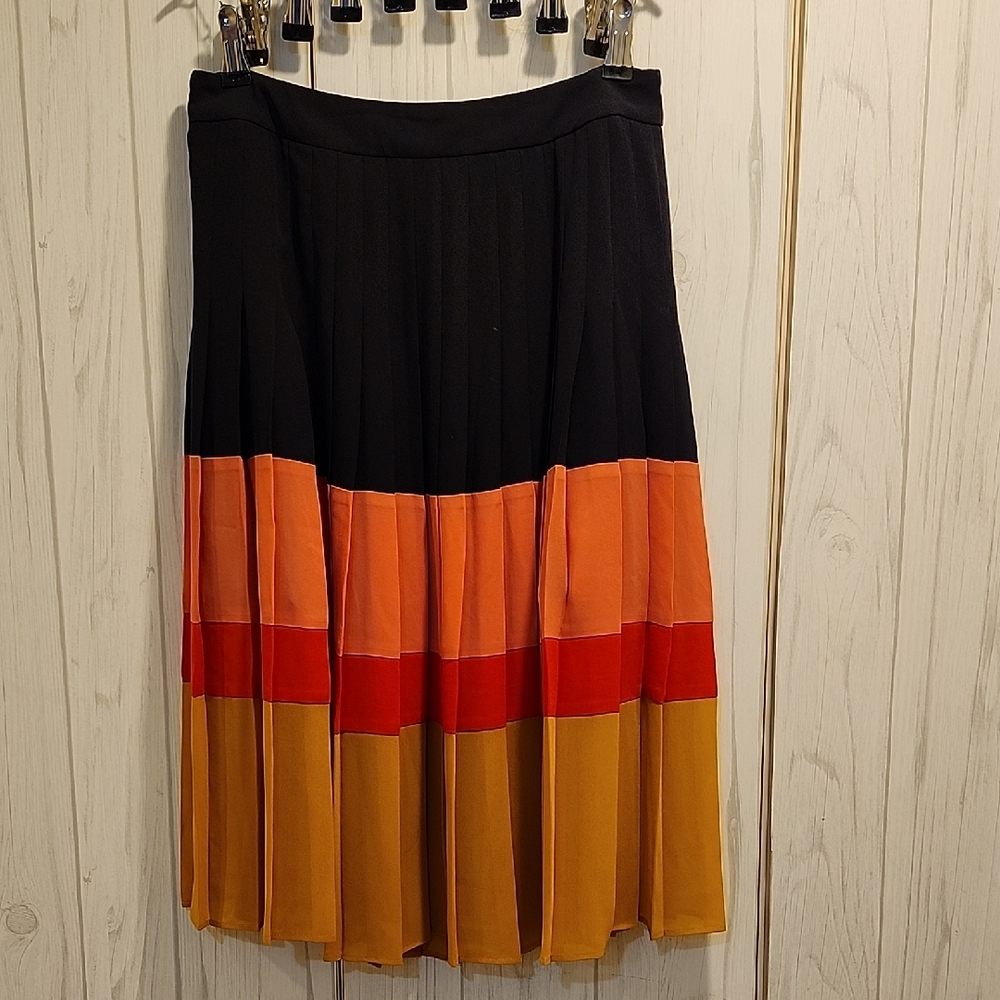 Ann Taylor Multicolor Pleated A-Line Skirt